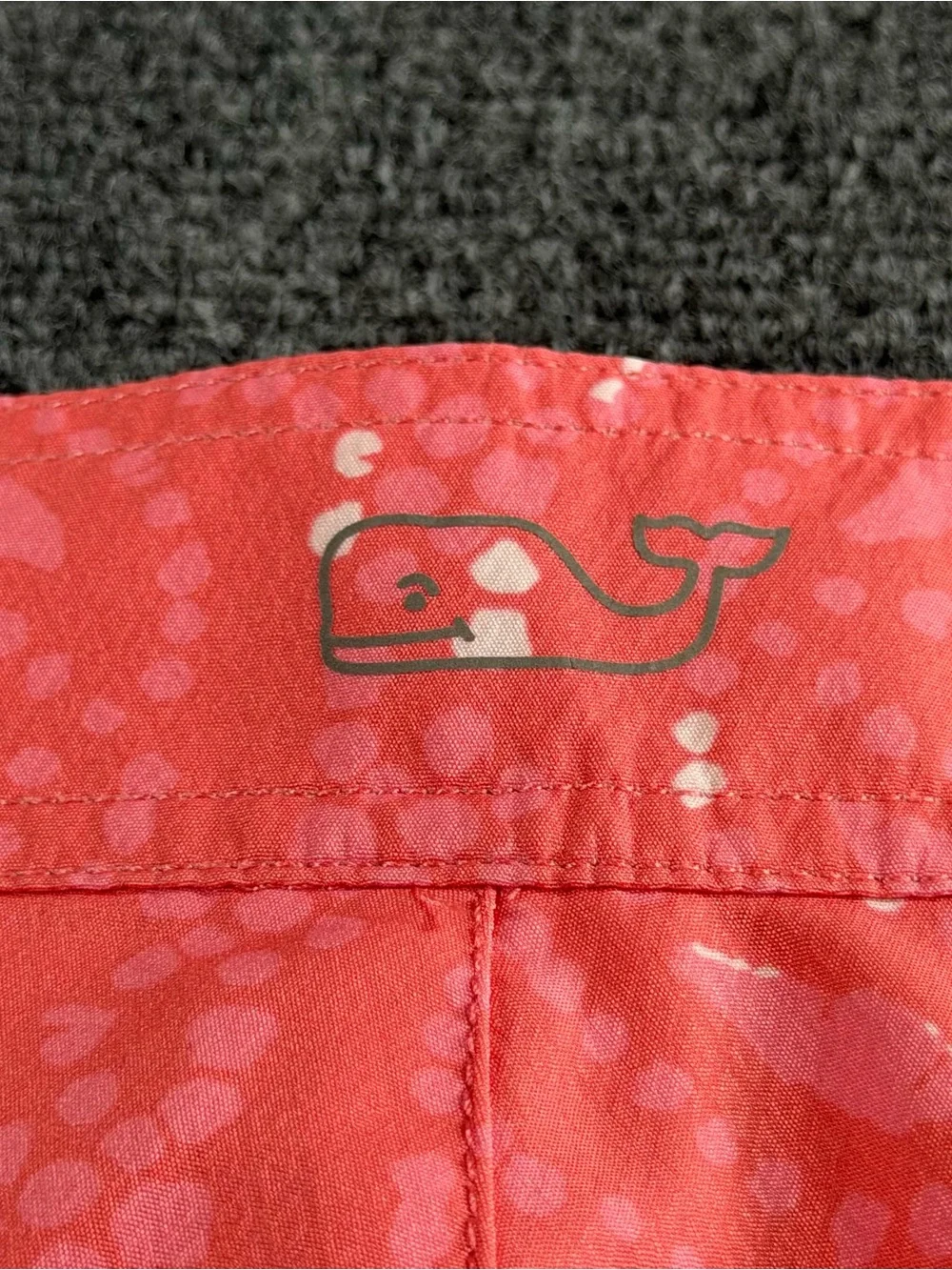 Vineyard Vines Whale Tail Block Print Board Shorts Size 33 Coastal Beach Summer
